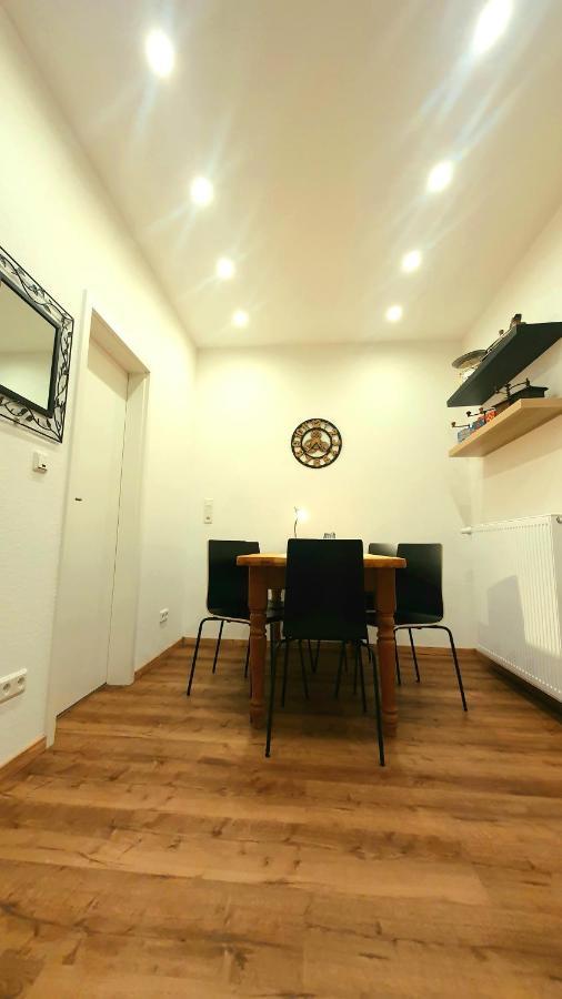 Frankes City Sleep Apartment, 6 Einzelbetten Velbert Eksteriør bilde