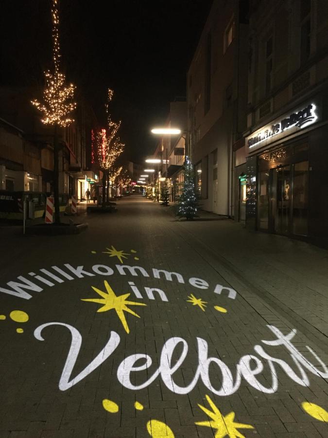 Frankes City Sleep Apartment, 6 Einzelbetten Velbert Eksteriør bilde